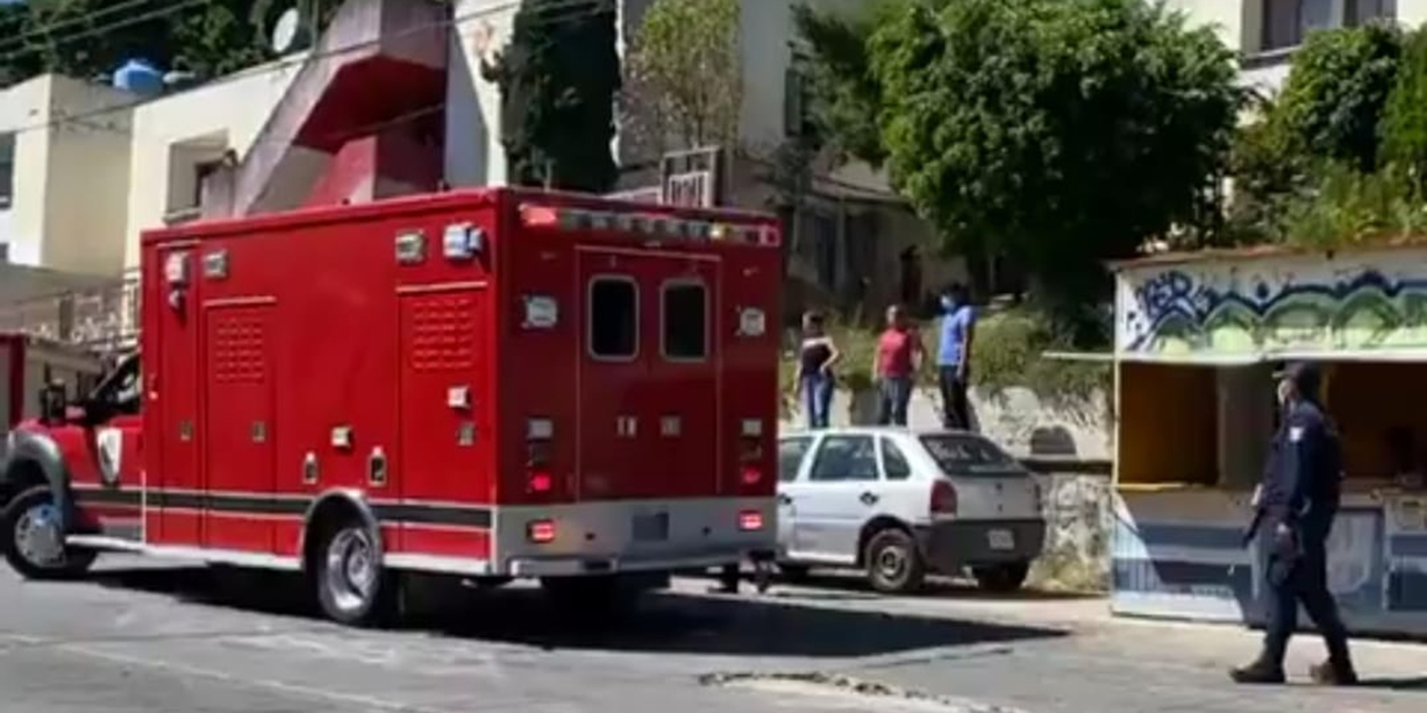 Pintor recibe una descarga eléctrica en El Rosario | El Imparcial de Oaxaca Pintor recibe una descarga eléctrica en El Rosario | El Imparcial de Oaxaca