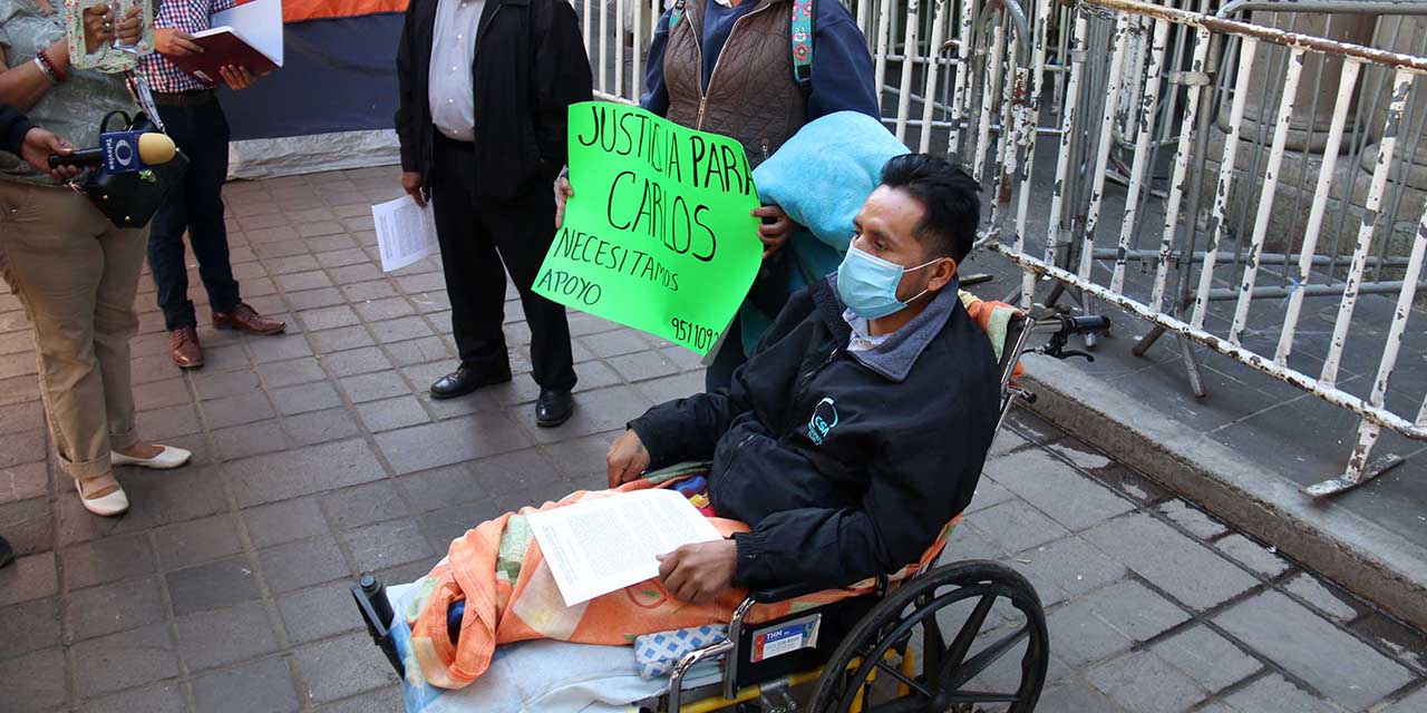 Accidente lo deja en silla  de ruedas; exige justicia | El Imparcial de Oaxaca