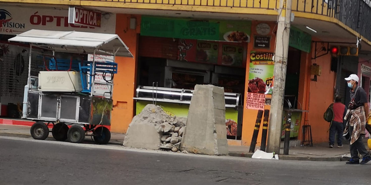 Locatario se apropia de la calle | El Imparcial de Oaxaca
