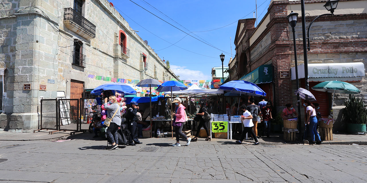Comerciantes informales dan tregua dominical en calles de Oaxaca | El Imparcial de Oaxaca