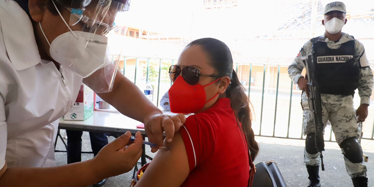Sacude vacuna a jóvenes;  reportan más reacciones | El Imparcial de Oaxaca