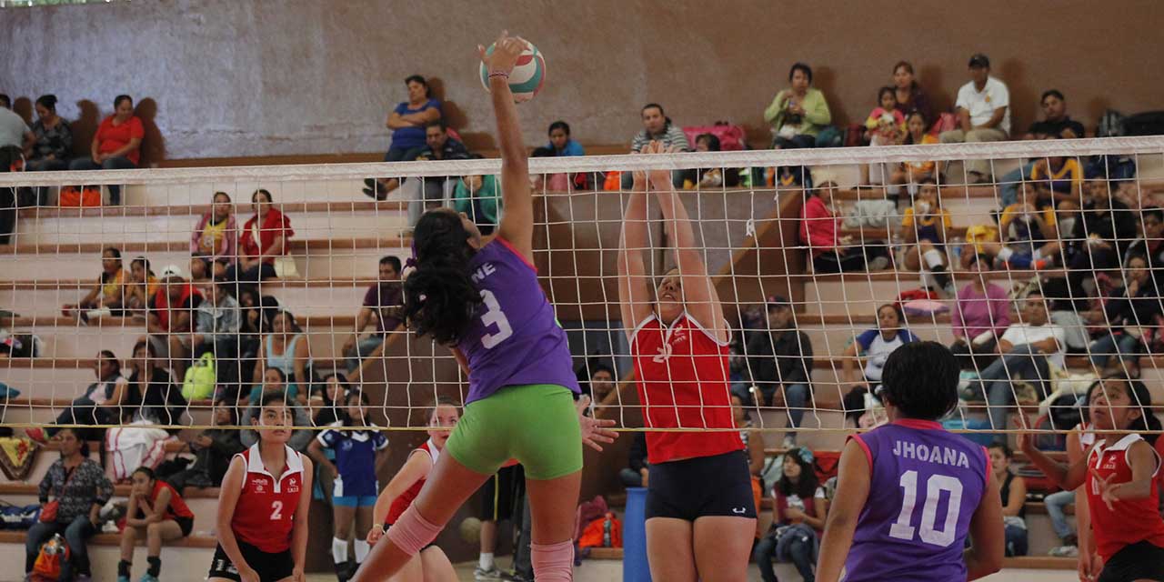 Promueven el arbitraje de voleibol femenil | El Imparcial de Oaxaca