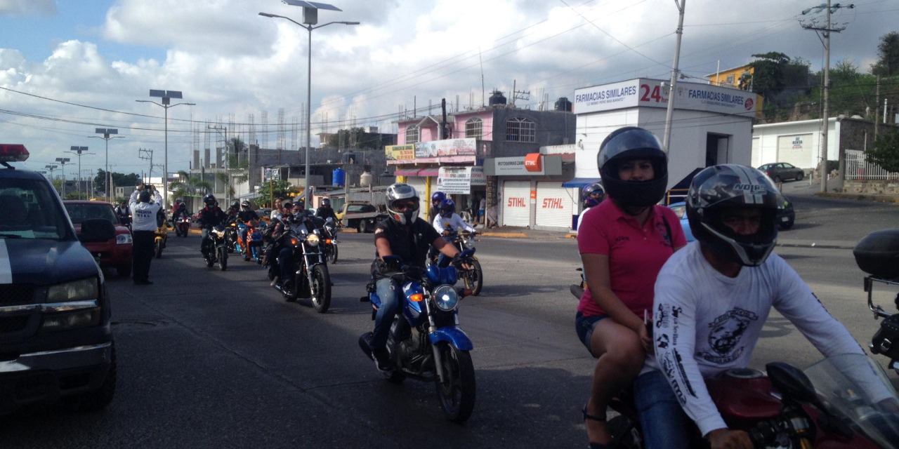 Motociclistas ignoran  el empleo del casco | El Imparcial de Oaxaca