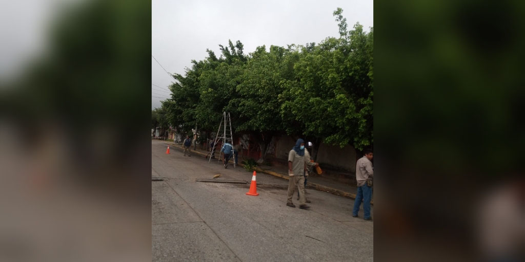 Se unen vecinos para limpiar calle de Matías | El Imparcial de Oaxaca