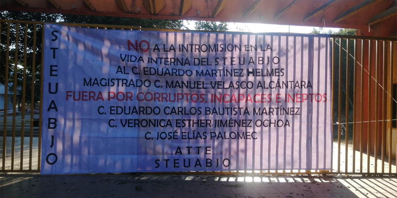 Manifestantes del STEUABJO son amedrentados en protesta, denuncian | El Imparcial de Oaxaca