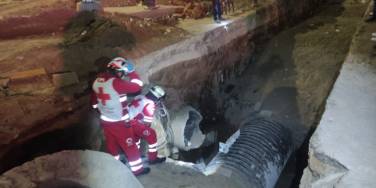 Ebrio cae en zanja del Parque del Amor | El Imparcial de Oaxaca Ebrio cae en zanja del Parque del Amor | El Imparcial de Oaxaca