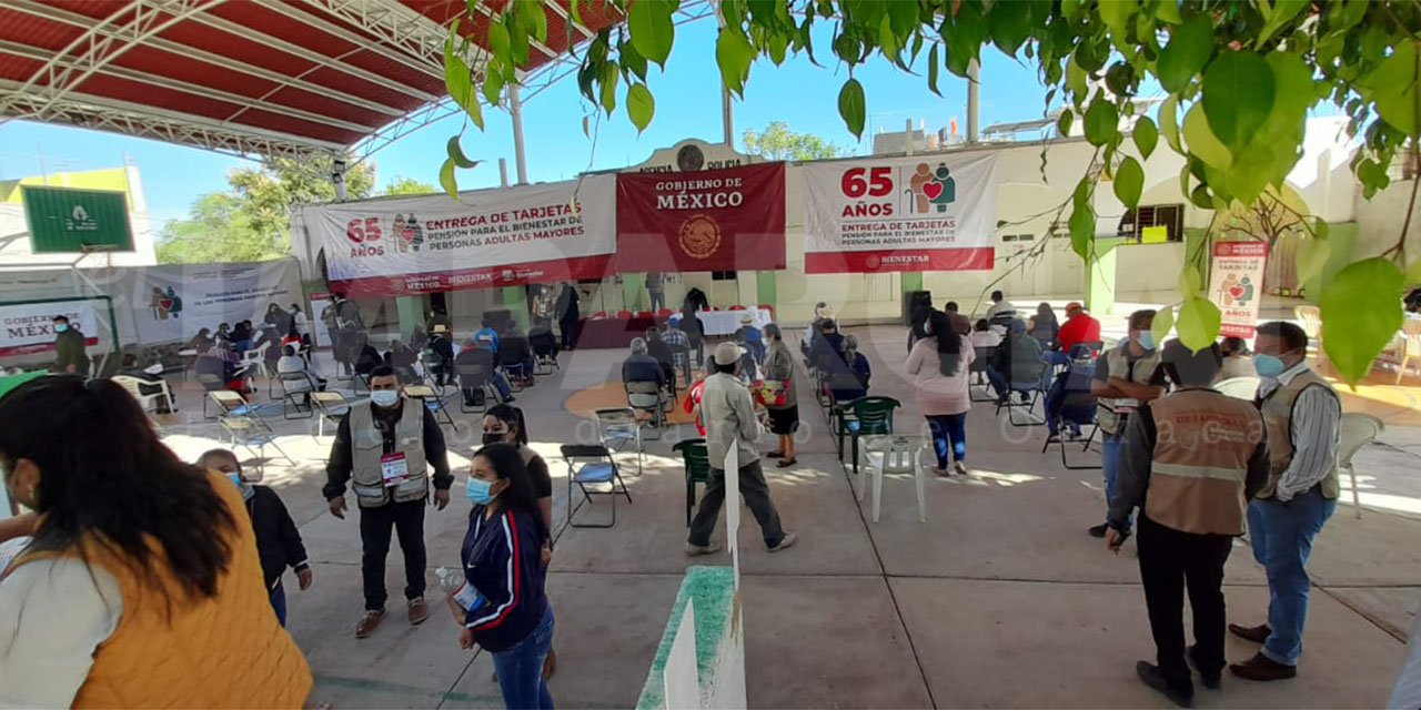 Entrega de tarjetas del Programa Pensión para el Bienestar de las Personas Adultas Mayores | El Imparcial de Oaxaca