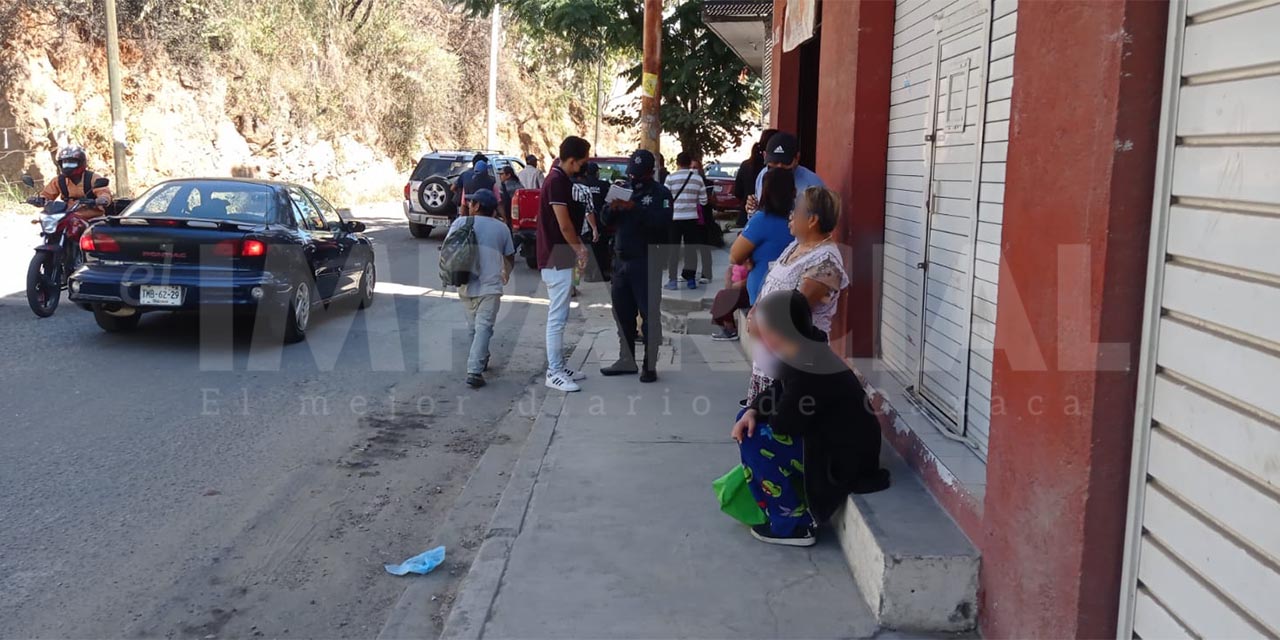 Mujer pierde la vida tras caída en vía pública, ocurrió en la colonia Manuel Sabino Crespo
