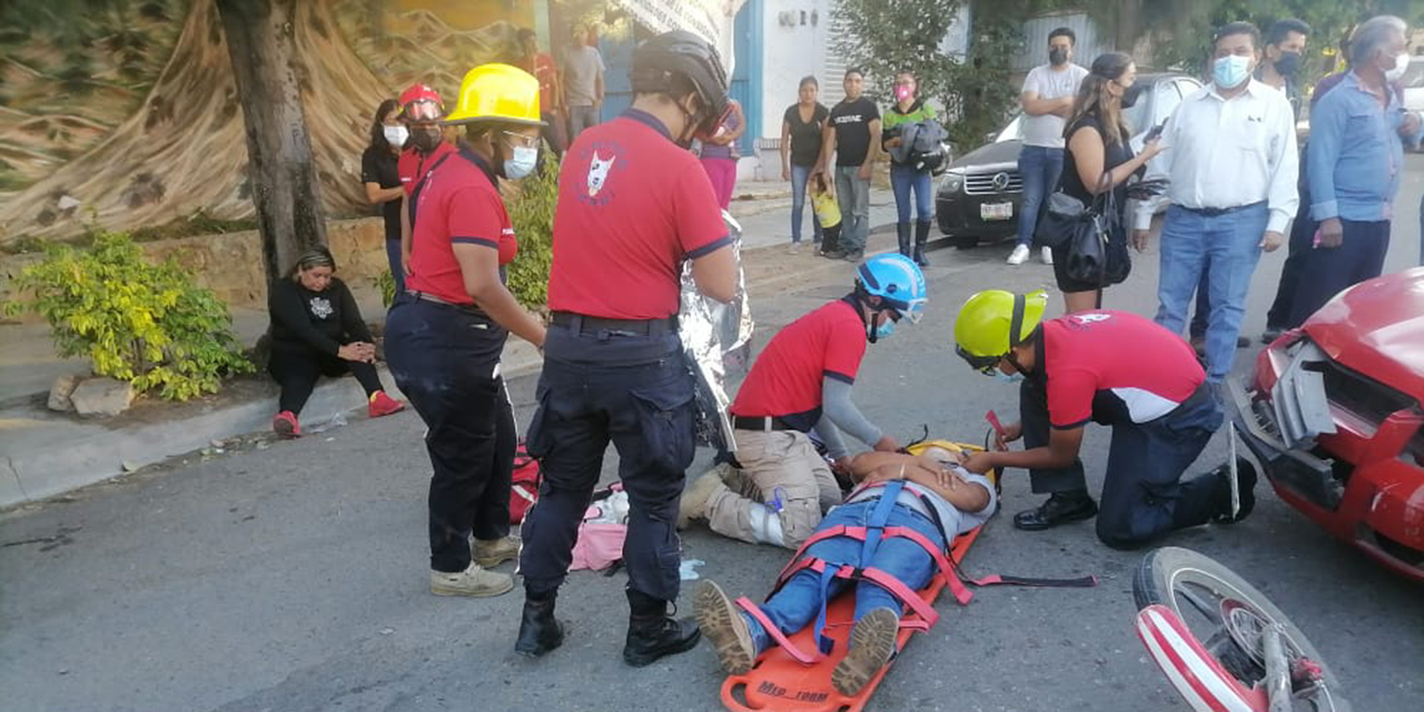 Manejaba a exceso de velocidad y atropelló a motociclista repartidor en Oaxaca | El Imparcial de Oaxaca Manejaba a exceso de velocidad y atropelló a motociclista repartidor en Oaxaca | El Imparcial de Oaxaca