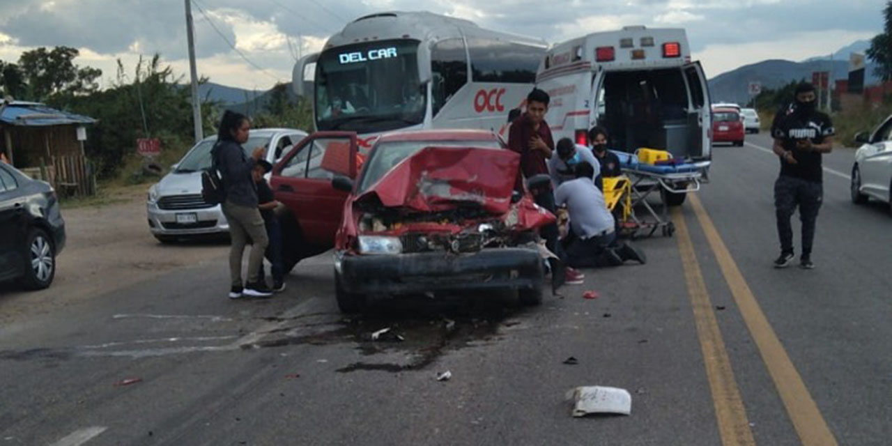 Fuerte choque en carretera a Tlacolula | El Imparcial de Oaxaca