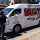Brigada de Salomón Jara utiliza camioneta con reporte de robo para promocionar al aspirante