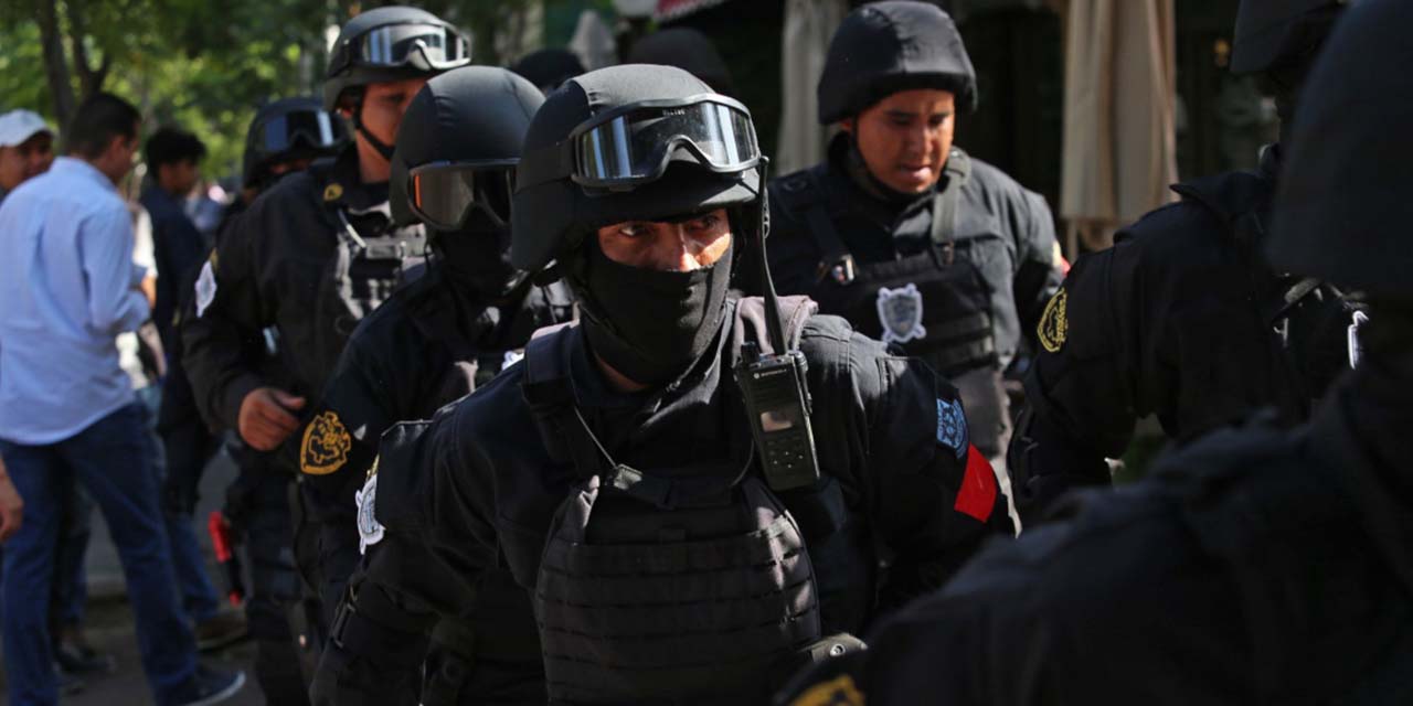Grupo armado secuestra ocho policías de Jalisco y los obliga a grabar video | El Imparcial de Oaxaca Grupo armado secuestra ocho policías de Jalisco y los obliga a grabar video | El Imparcial de Oaxaca