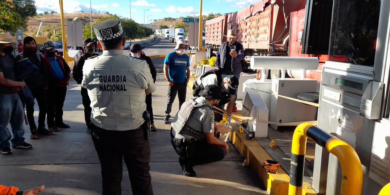 Balean a manifestante en la caseta de Huizto | El Imparcial de Oaxaca Balean a manifestante en la caseta de Huizto | El Imparcial de Oaxaca