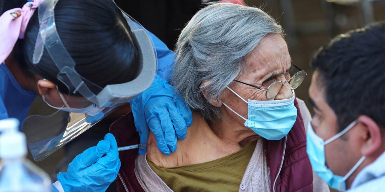 Adultos mayores recibirán tercera dosis de la vacuna contra el COVID-19 | El Imparcial de Oaxaca
