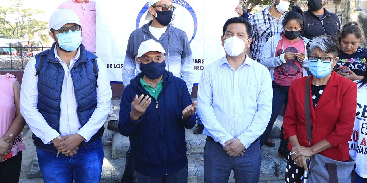 Amarga Navidad para 7 mil sin  aguinaldo, “cortesía” municipal | El Imparcial de Oaxaca