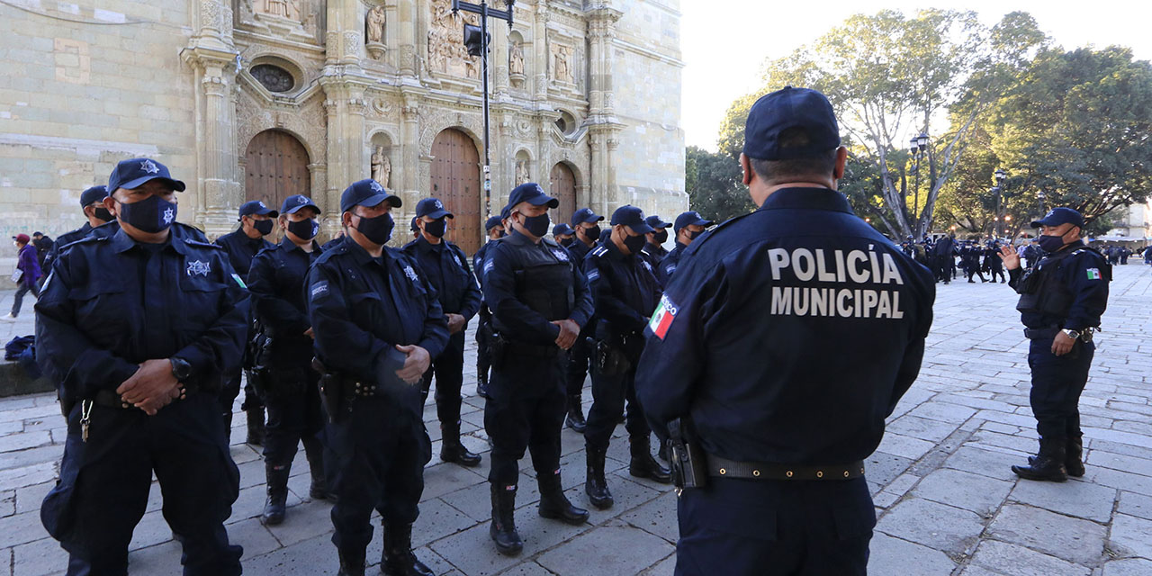 Covid cobra la vida de  20 policías municipales | El Imparcial de Oaxaca