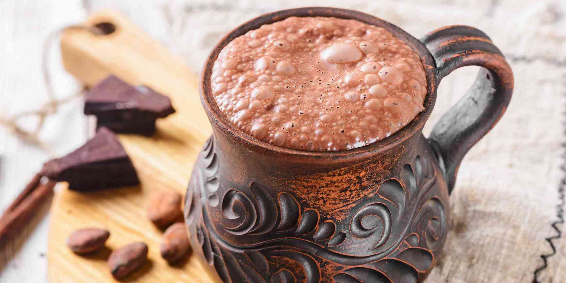5 razones para tomar chocolate caliente