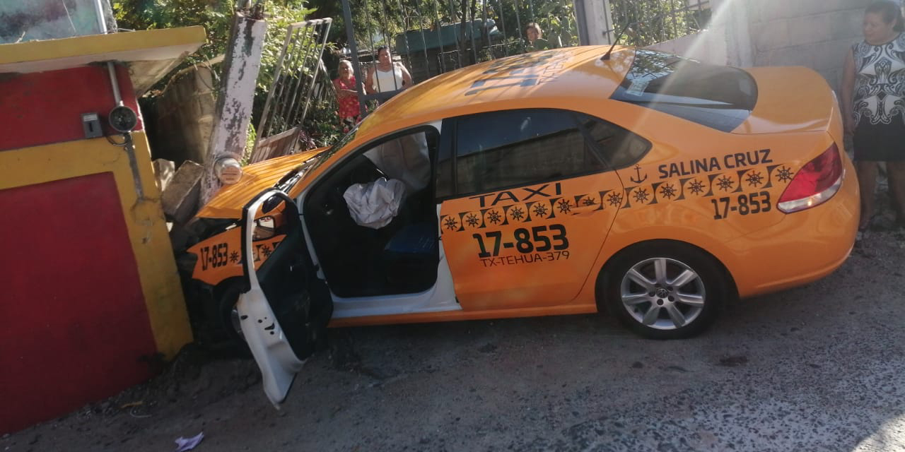 Taxis involucrados en choques | El Imparcial de Oaxaca