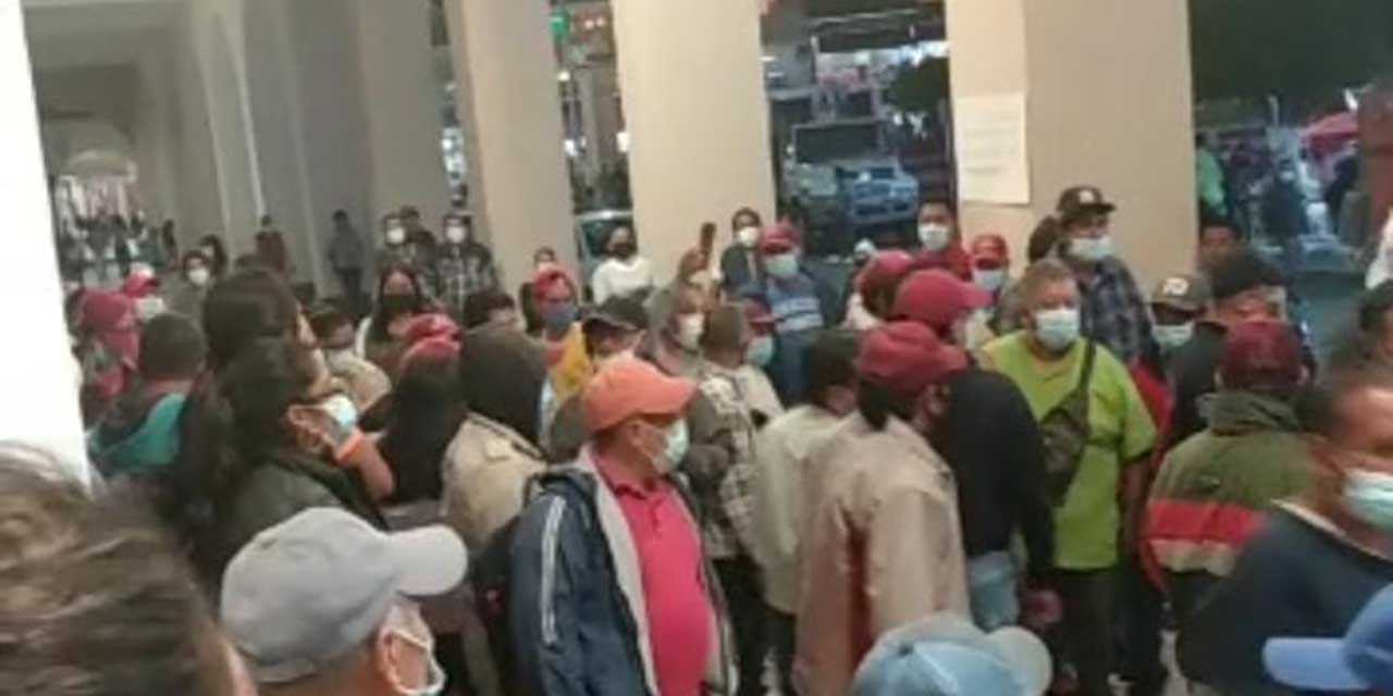 Tras 12 horas, liberan municipio de Huajuapan