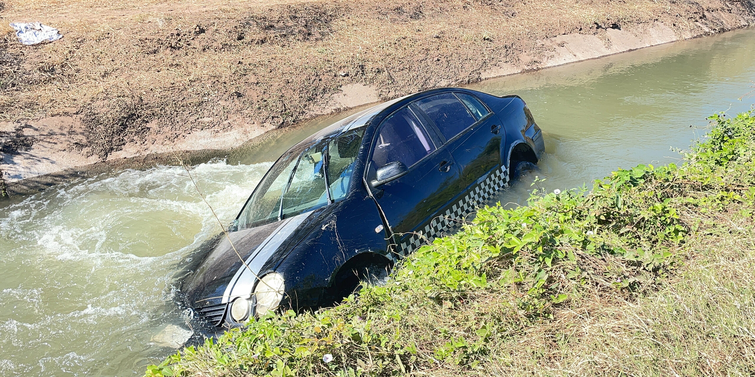 Caen a canal de riego | El Imparcial de Oaxaca