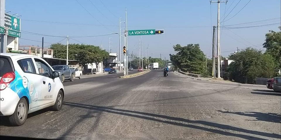 Aumentan accidentes por semáforos descompuestos | El Imparcial de Oaxaca
