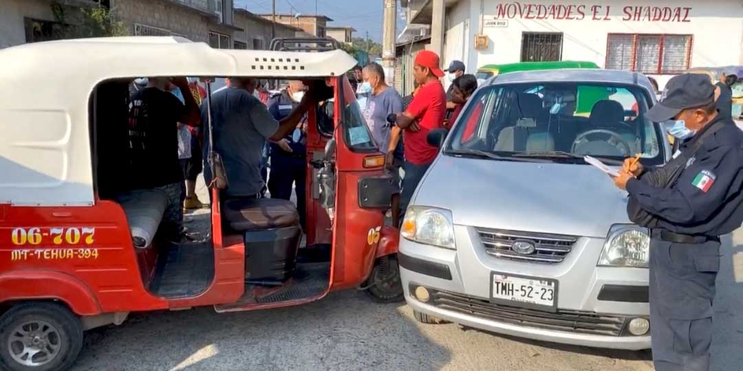 Auto choca contra mototaxi | El Imparcial de Oaxaca