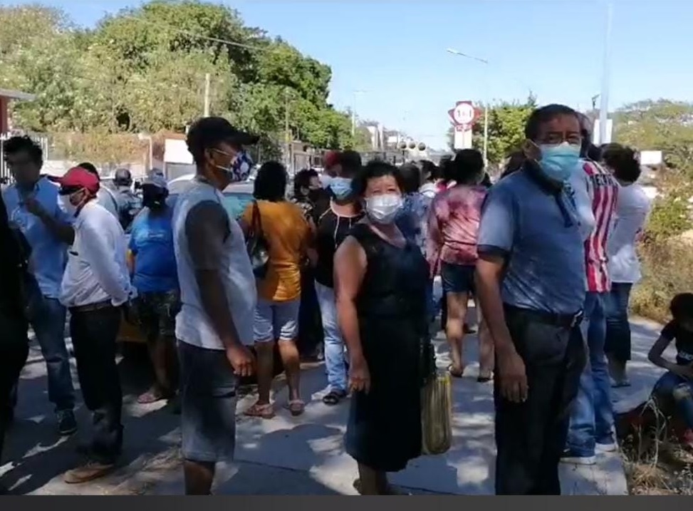 Rompe compañía  tubería de agua | El Imparcial de Oaxaca
