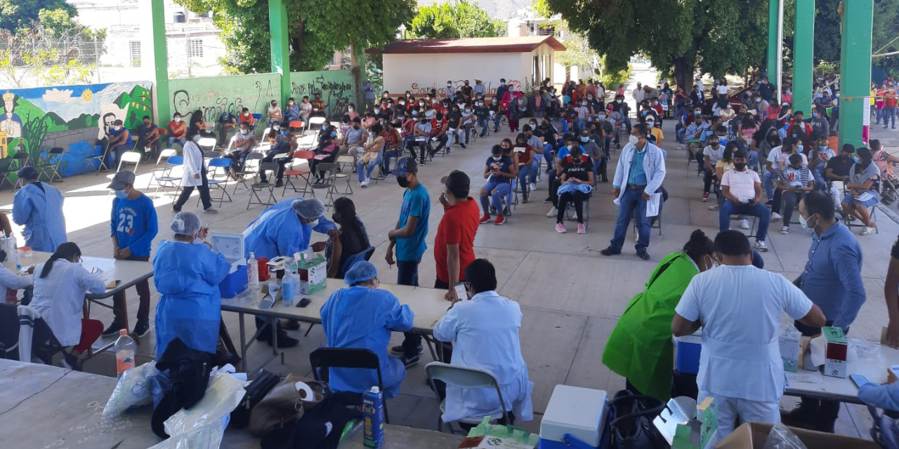 Fluida, jornada de vacunación anticovid para adolescentes en la Mixteca | El Imparcial de Oaxaca