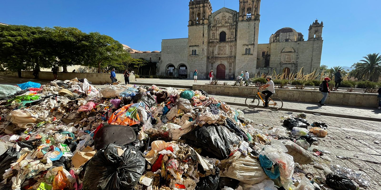 Arrojan basura como medida de presión contra edil de Oaxaca de Juárez | El Imparcial de Oaxaca