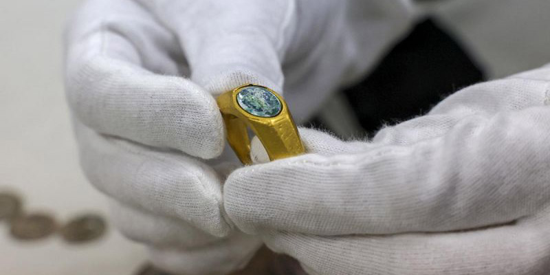 Encuentran un anillo cristiano en Israel que data de la época del Imperio romano | El Imparcial de Oaxaca