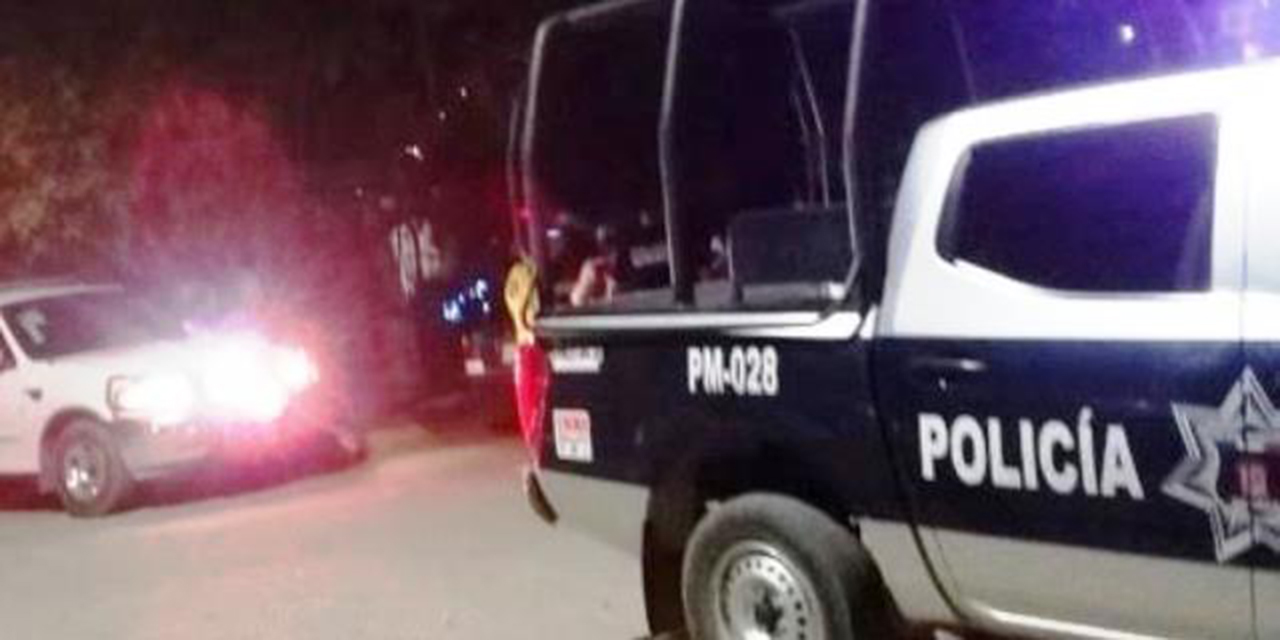 Colisiona Jetta contra taxi | El Imparcial de Oaxaca