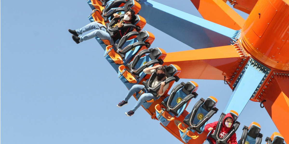 Six Flags elimina política que prohibía a sus visitantes ser ‘demasiado afectuosos’