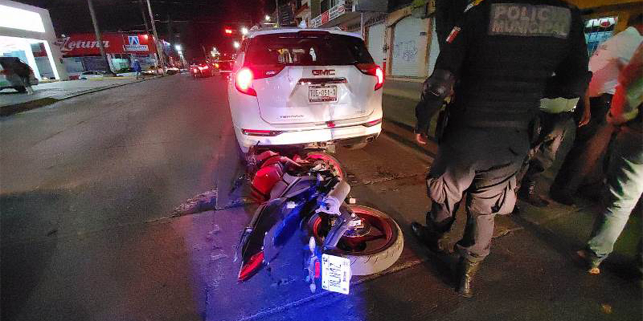 Motociclista se impacta contra camioneta en Huajuapan | El Imparcial de Oaxaca