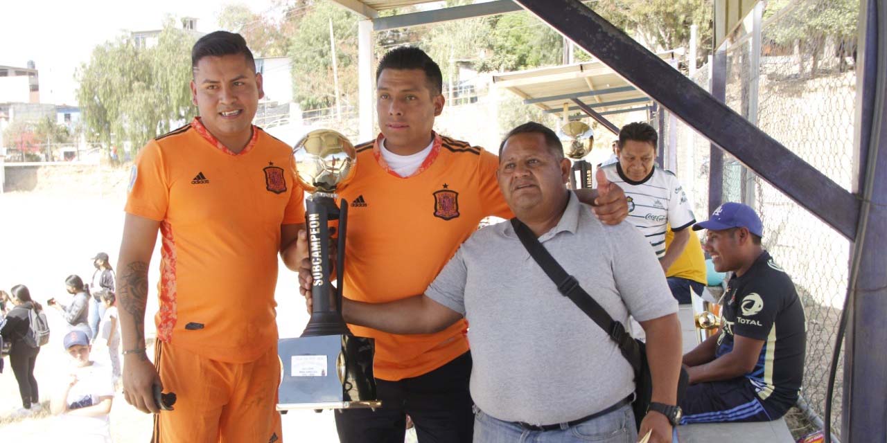 Se corona Sagrevsol bicampeón de liga amateur | El Imparcial de Oaxaca