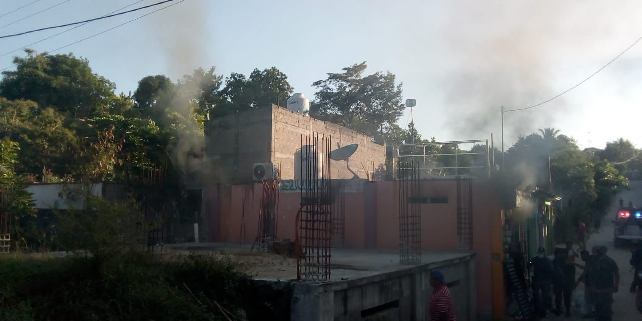 Sofocan incendio  en Huaxpaltepec