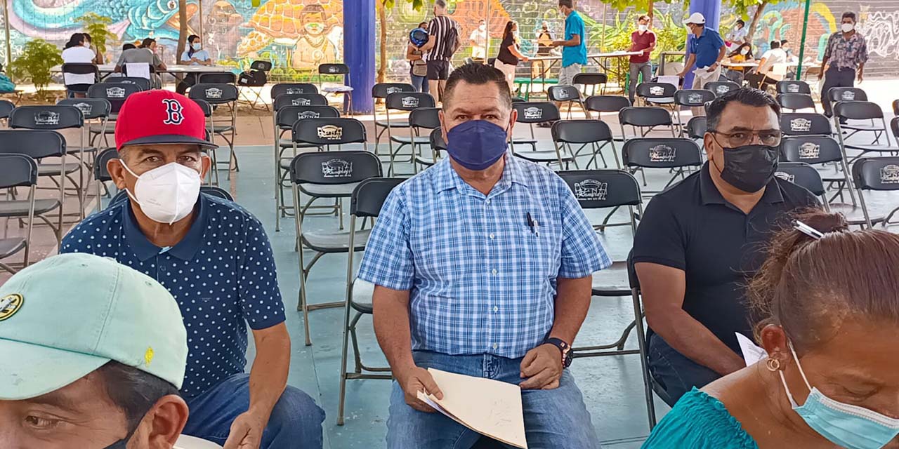 Aplican refuerzo contra Covid en Puerto Escondido | El Imparcial de Oaxaca