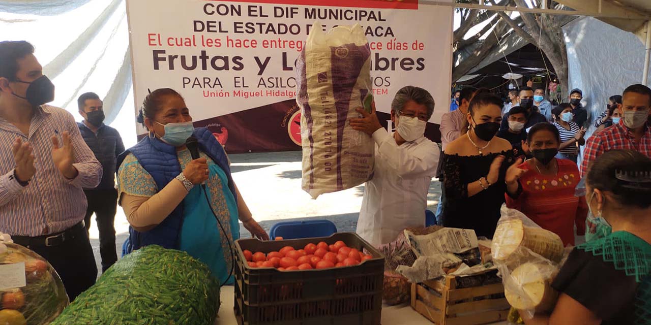 Donan comerciantes de la Central alimentos para el asilo municipal | El Imparcial de Oaxaca