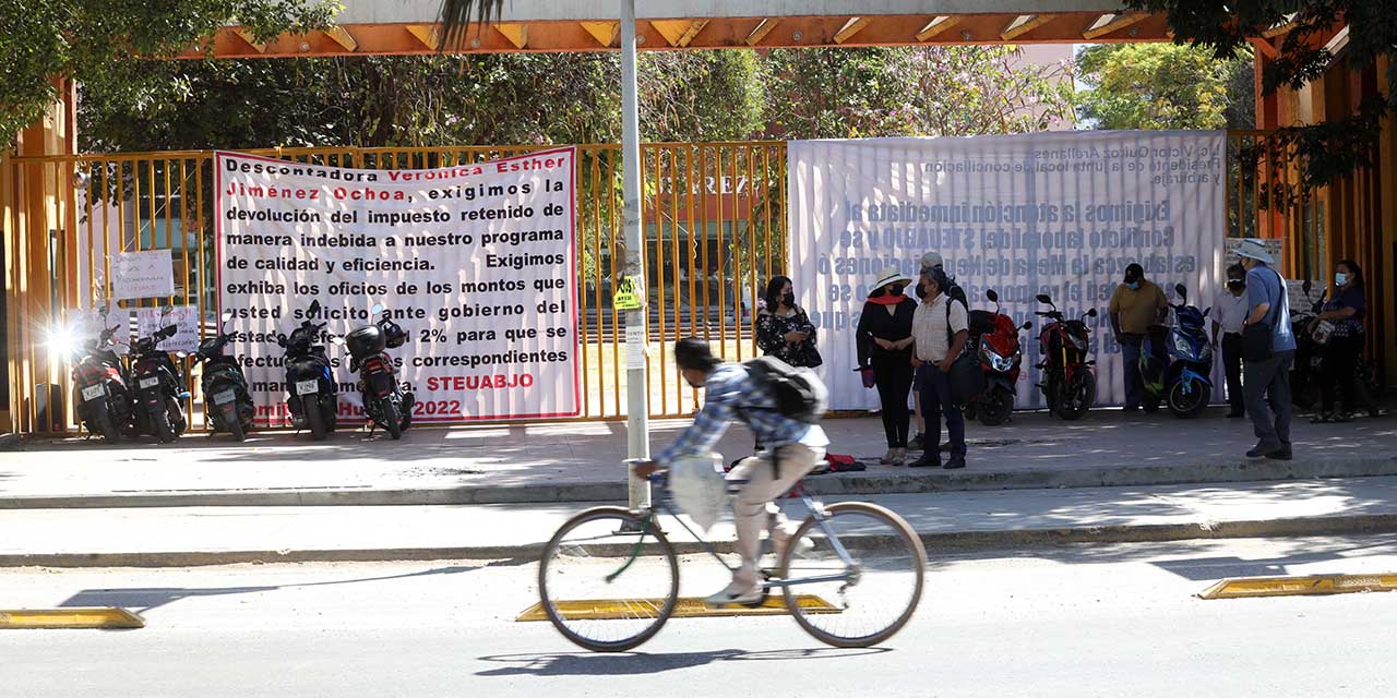 Valida JLCA emplazamiento a huelga de STEUABJO | El Imparcial de Oaxaca