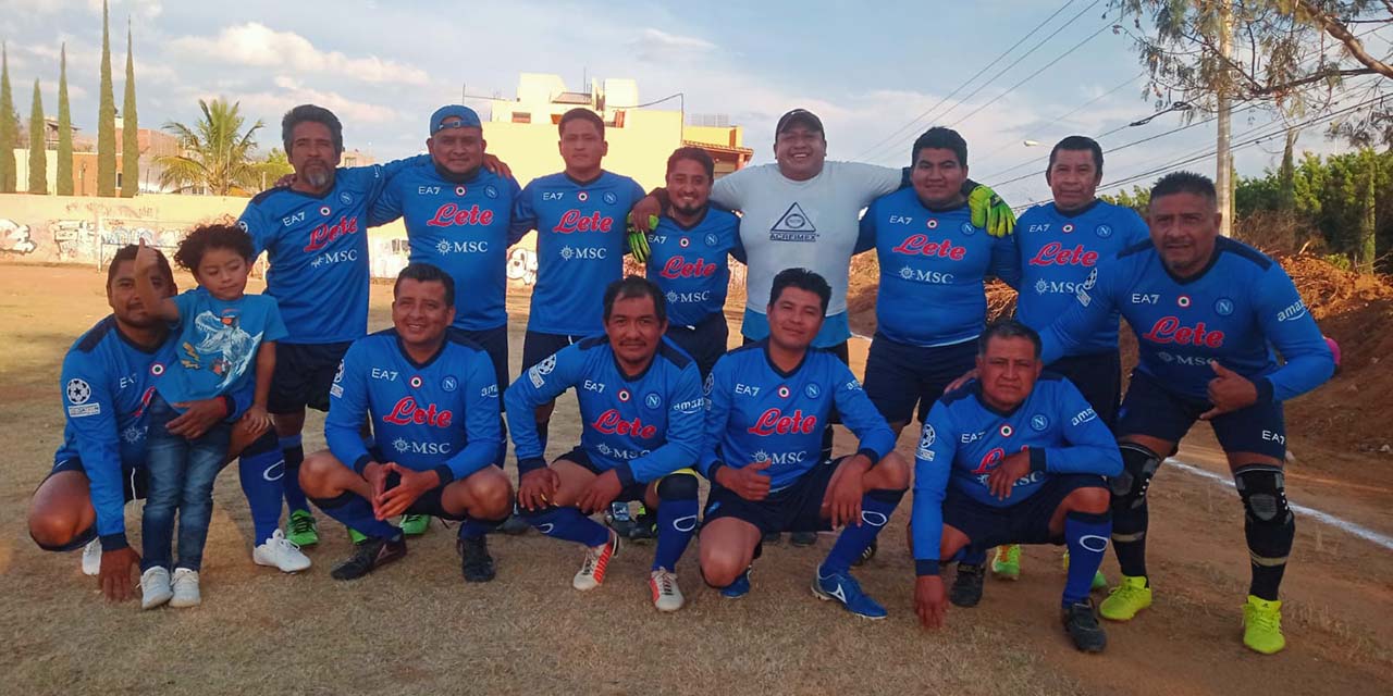 Entraron en acción los veteranos del futbol | El Imparcial de Oaxaca