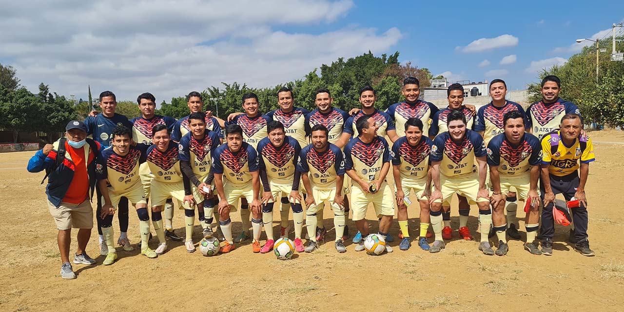 Las Águilas posan en la cima del futbol amateur | El Imparcial de Oaxaca