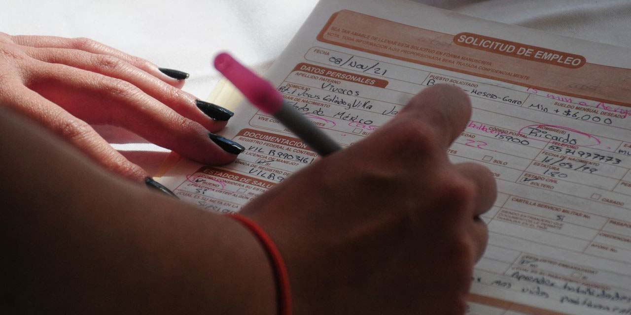 ¿No sabes qué estudiar? Checa los 15 empleos más cotizados en México