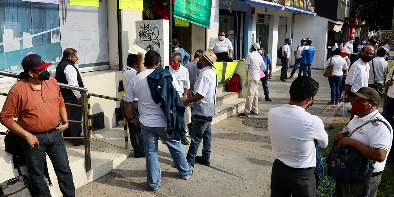 Adeudo de 5 mdp amenaza inicio de ciclo escolar del IEBO