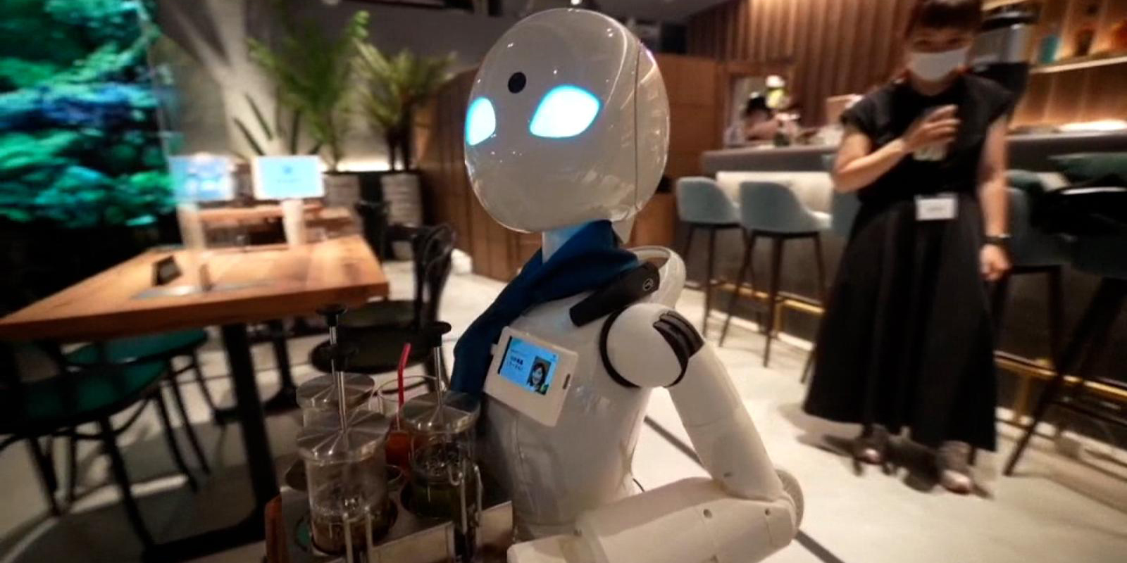 ¿Robots sustituirán a personas? Ya es una realidad trabajan como meseros | El Imparcial de Oaxaca