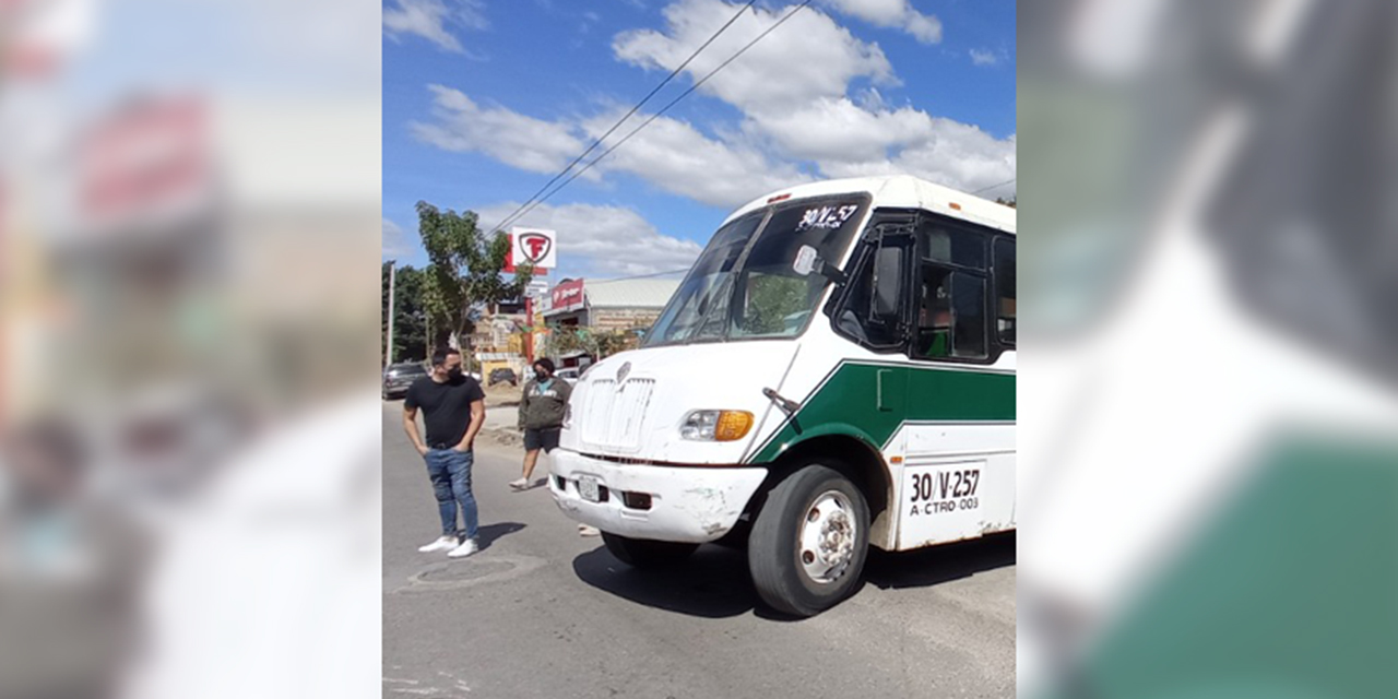Urbanero atropella a motociclistas | El Imparcial de Oaxaca