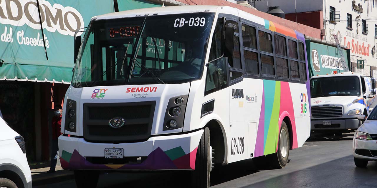 Con Covid-19, tres conductores del CutyBus; retiran unidades
