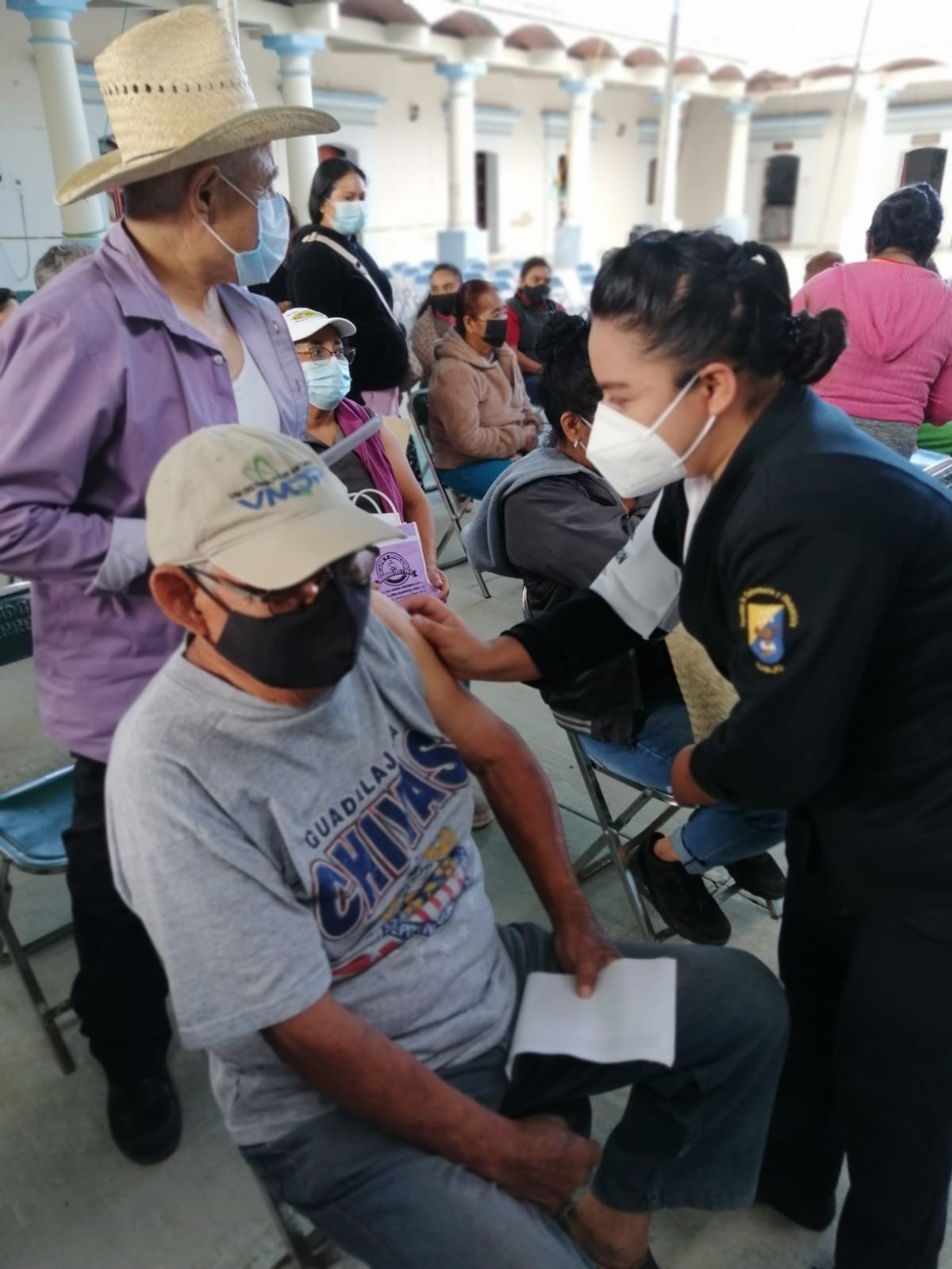 Aplican vacuna de refuerzo en Ejutla | El Imparcial de Oaxaca