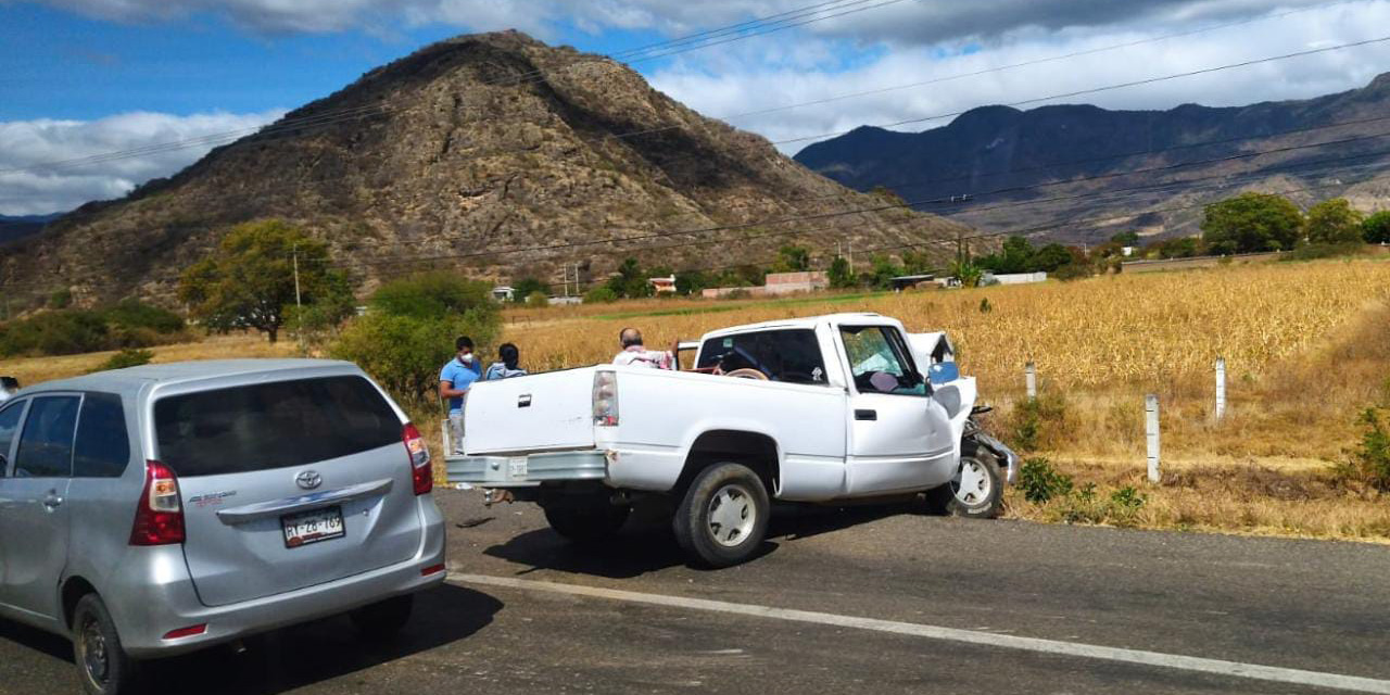 VIDEO: Un muerto deja accidente carretero en inmediaciones de Macuilxochitl | El Imparcial de Oaxaca