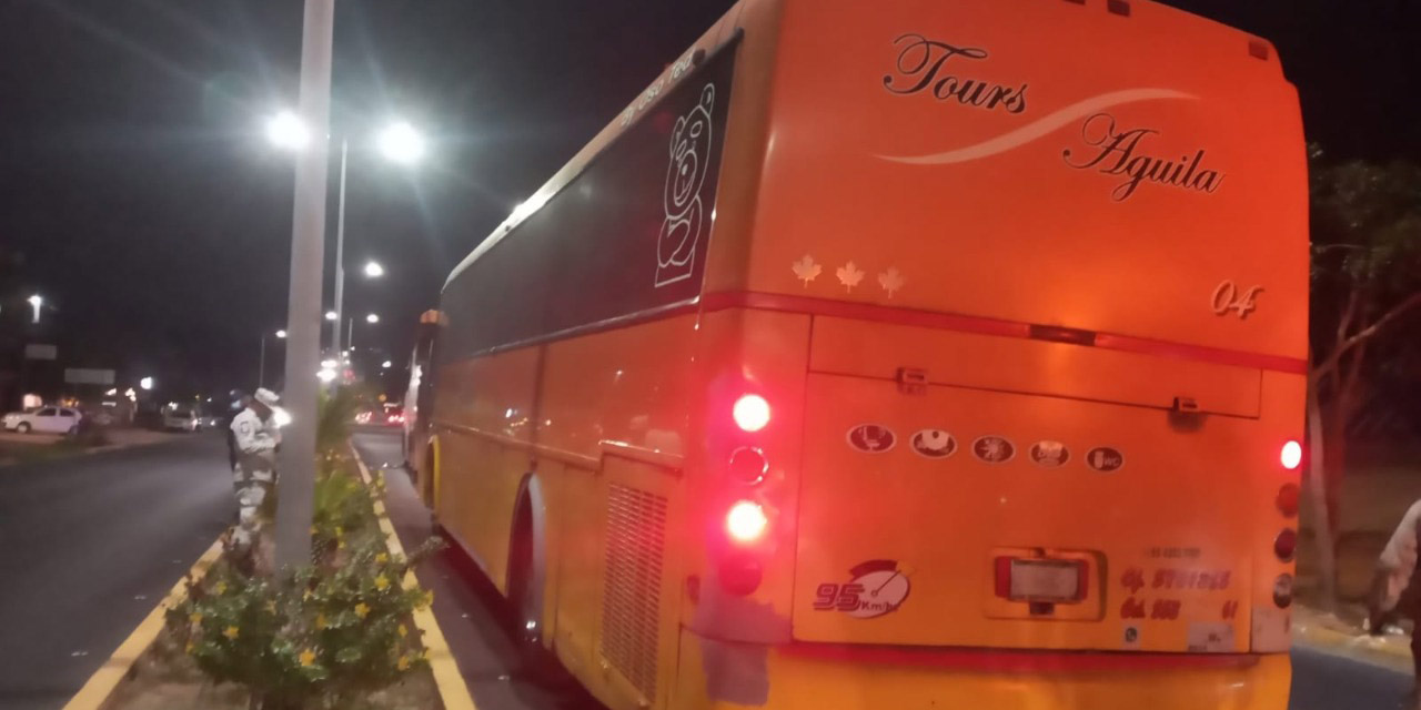 Detienen autobuses que transportaban indocumentados | El Imparcial de Oaxaca