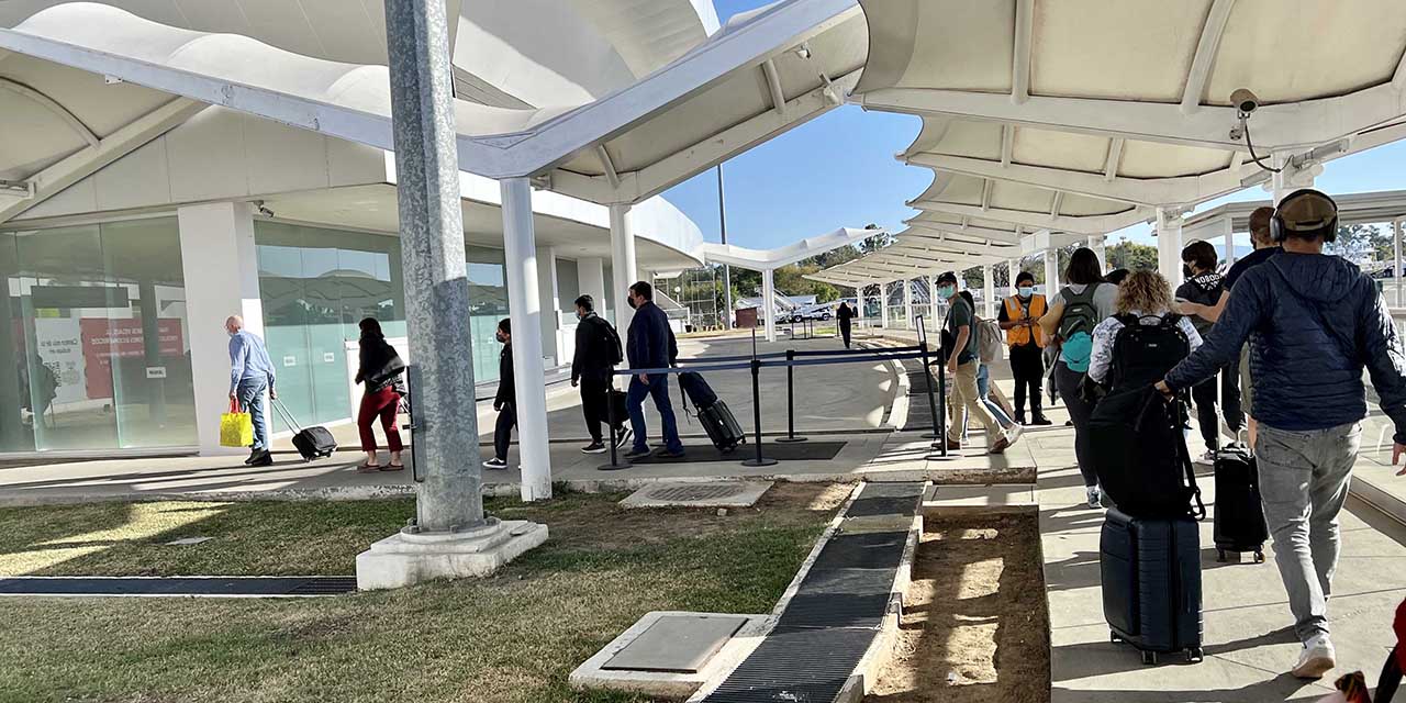 Refuerza aeropuerto de Xoxo solo “sana distancia”