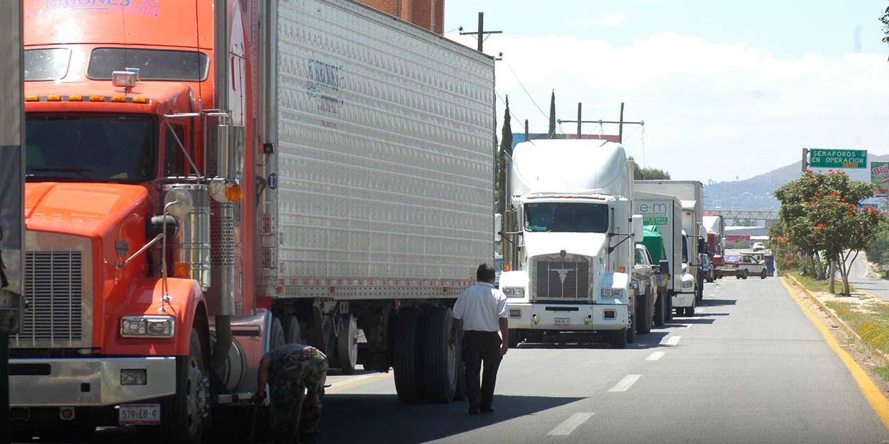 Aumentan robos con violencia a transportistas | El Imparcial de Oaxaca